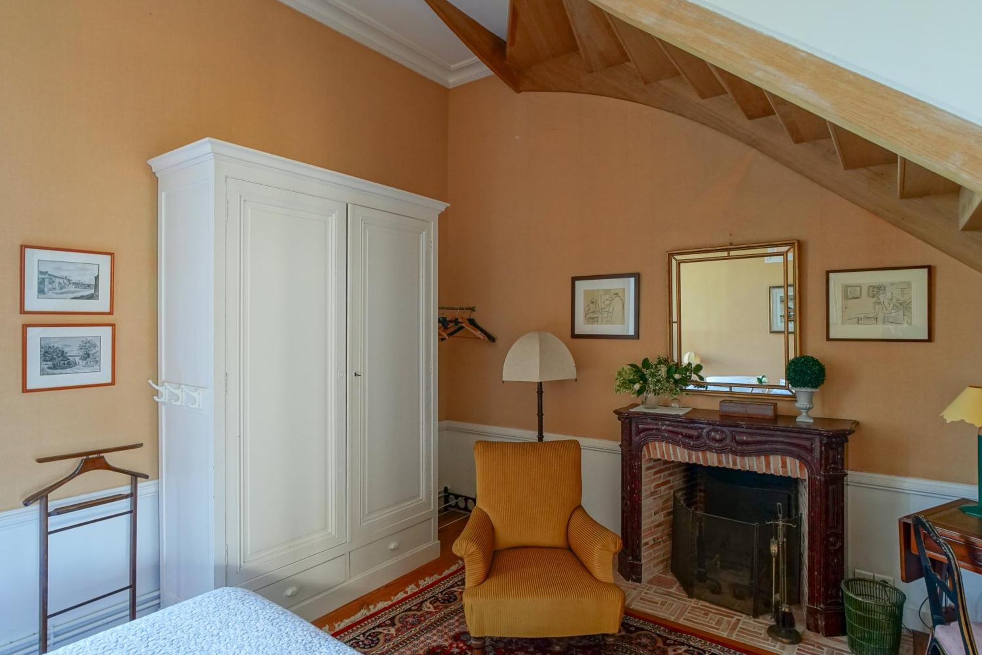 Chateau De Thouare Luaran gambar